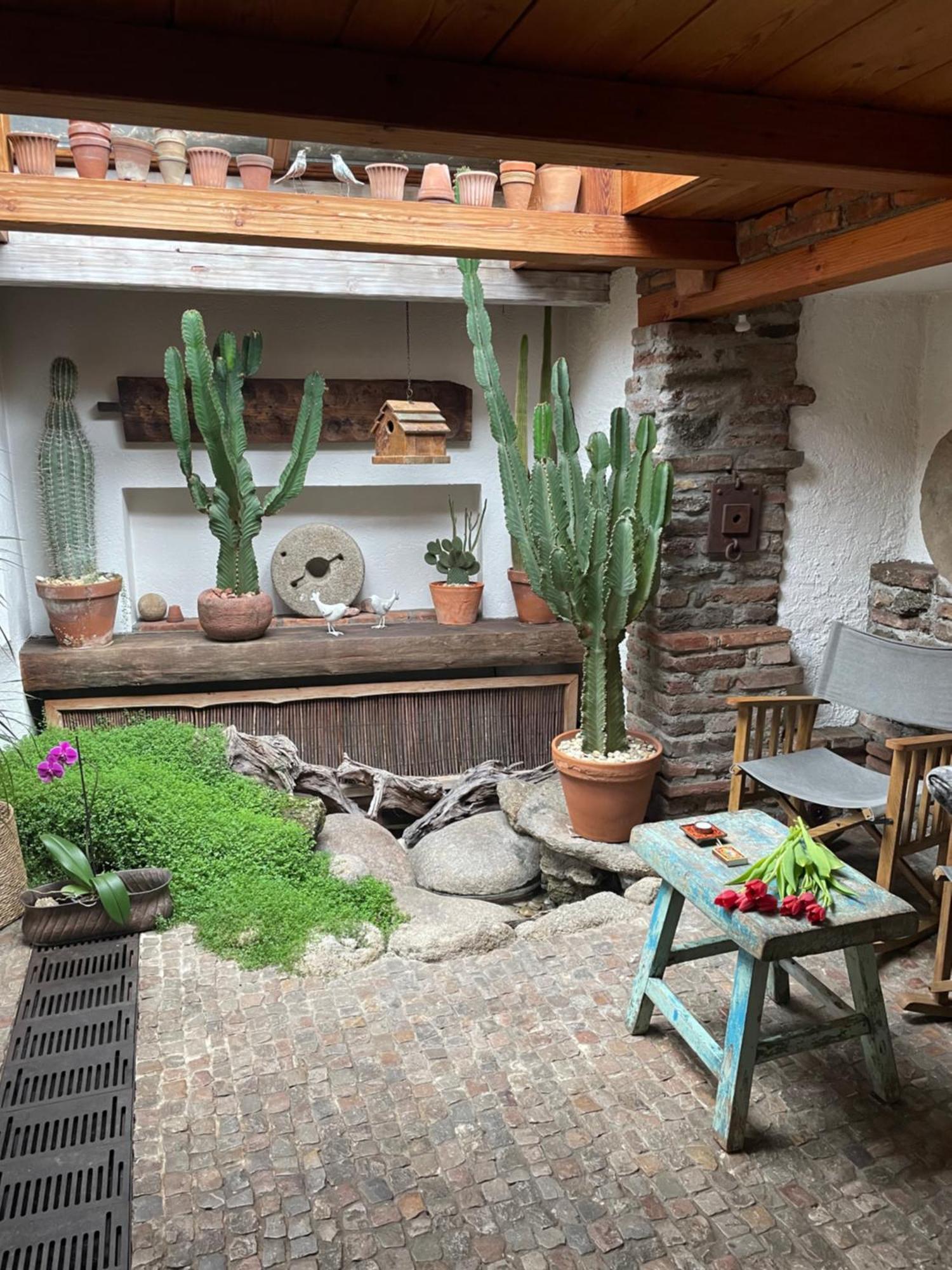 Romantik Hotel U Raka براغ المظهر الخارجي الصورة