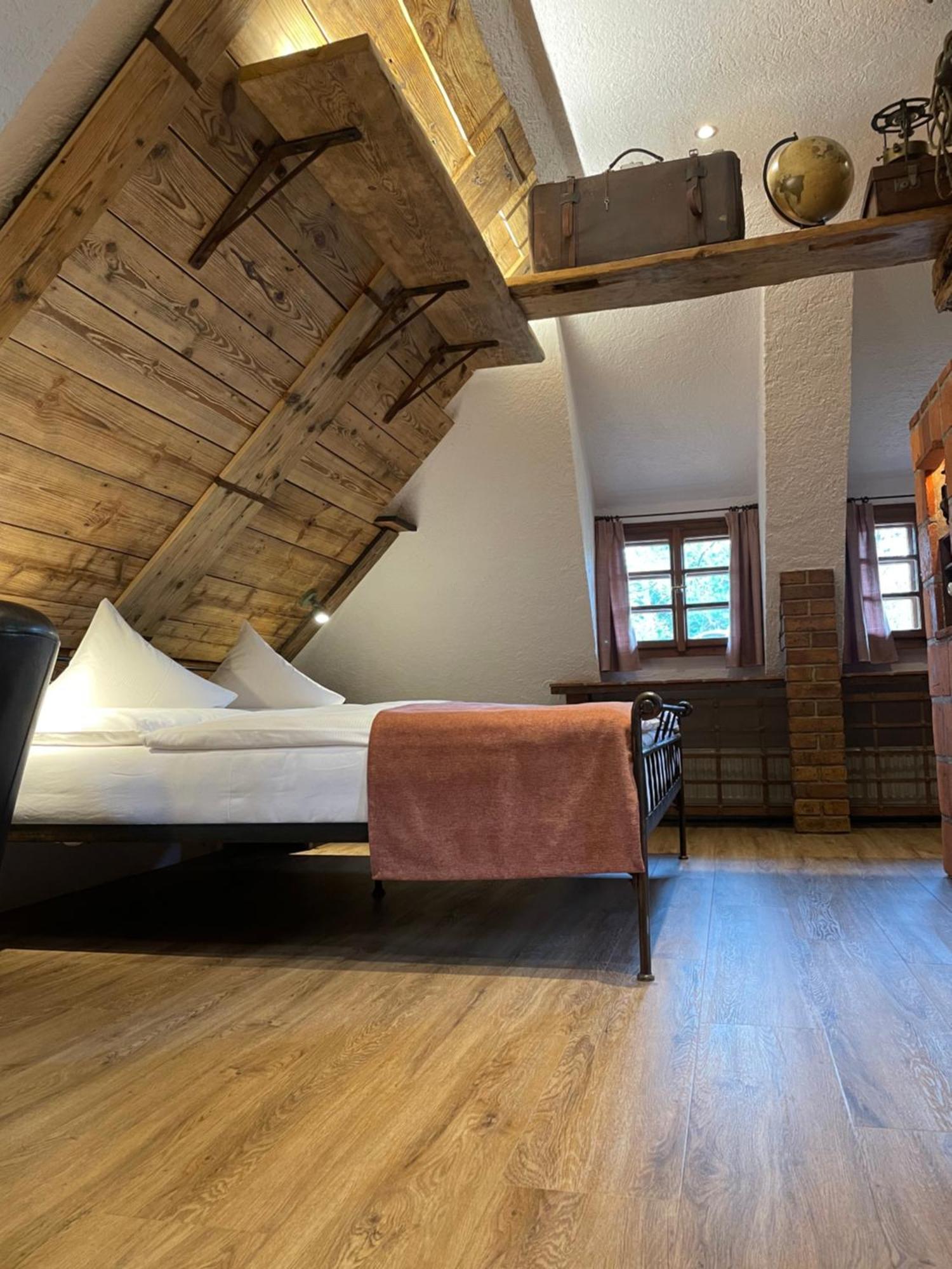 Romantik Hotel U Raka براغ المظهر الخارجي الصورة