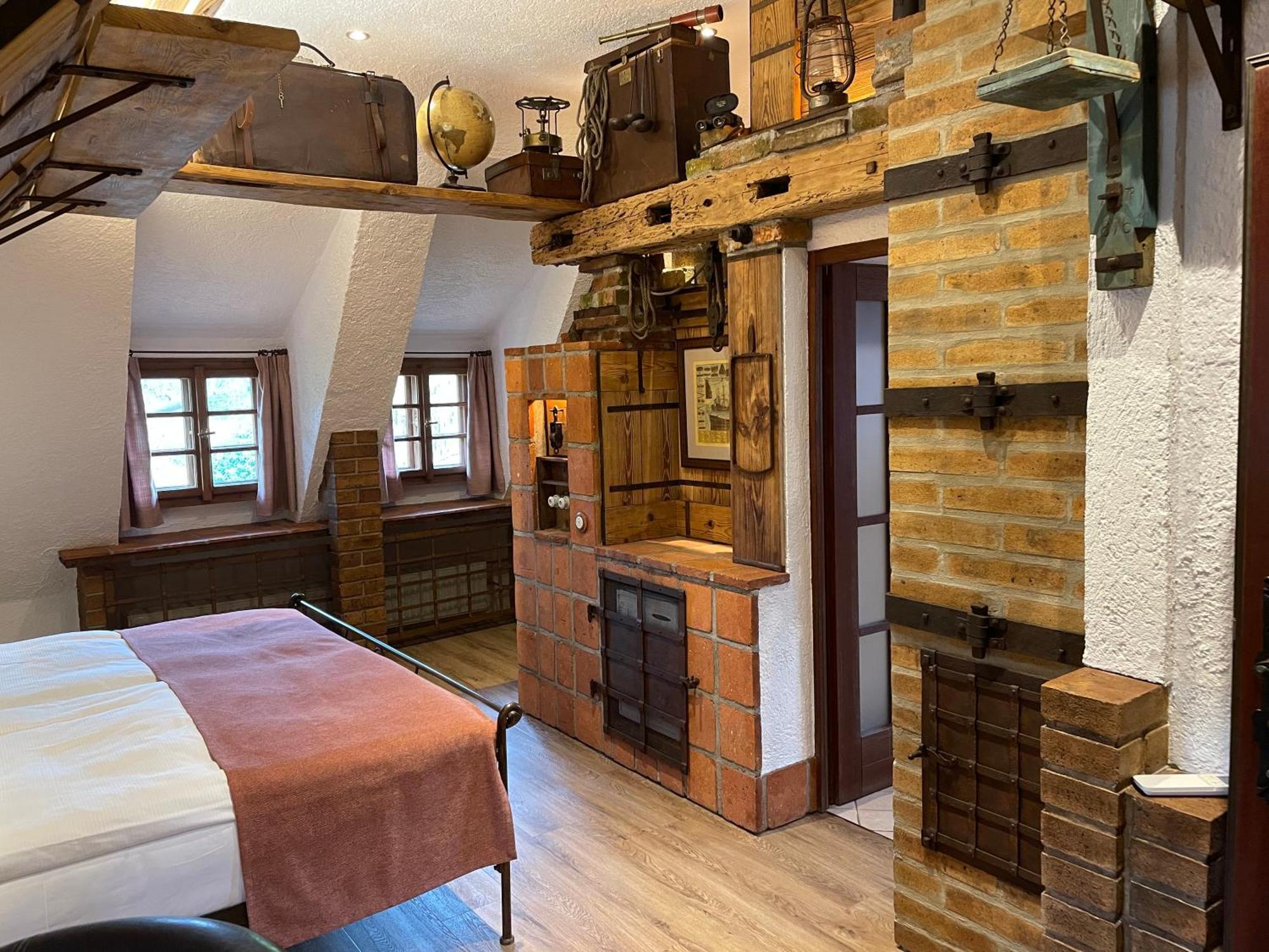 Romantik Hotel U Raka براغ المظهر الخارجي الصورة